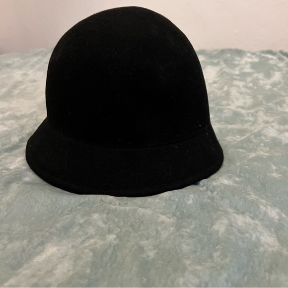 Vintage Wool Felt Cloche Hat - Picture 3 of 4
